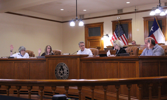 Williamson County Commissioners split on tipping fees for the landfill with three supporting and two opposing during the June 18 commissioners court meeting. Photo by Nalani Nuylan.